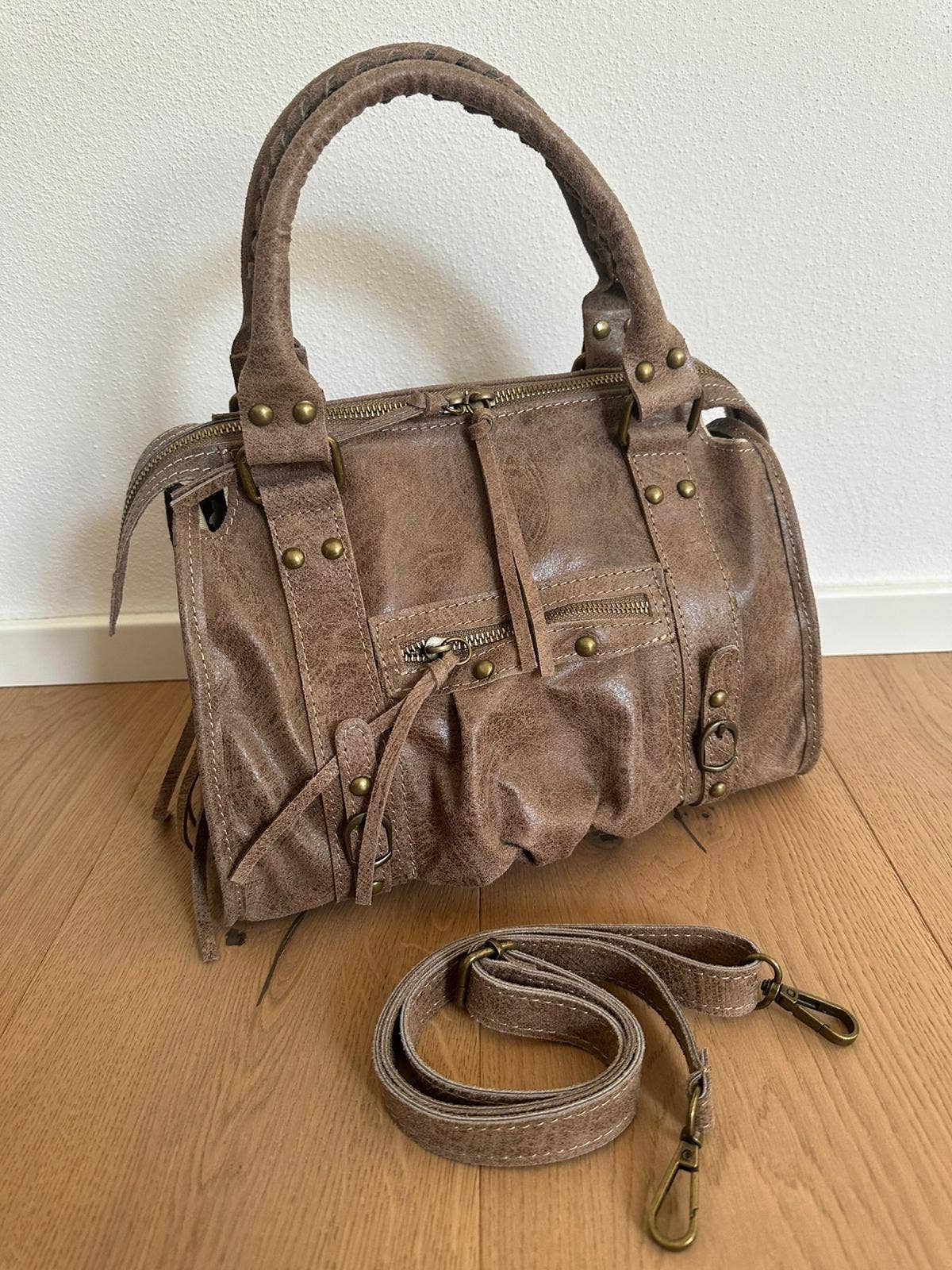 Bolsa média em couro legítimo CITY BAG: Castanho escuro