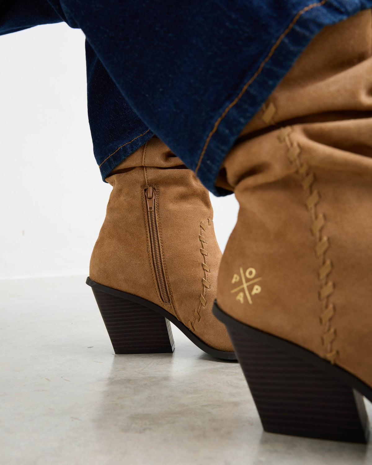 Bota Bege de Mulher Allende: 39