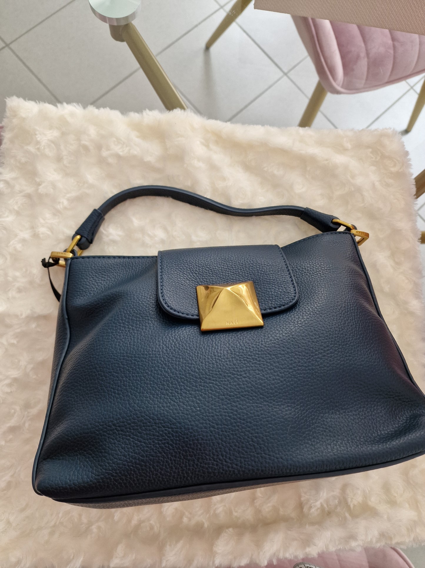 VIVIENNE BLACK SMALL PYRAMID SHOULDER BAG