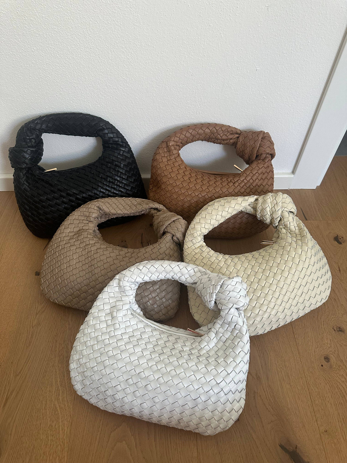 Bolsa JOLIE wild pequena em couro sauvage entrelaçado genuíno: Gold