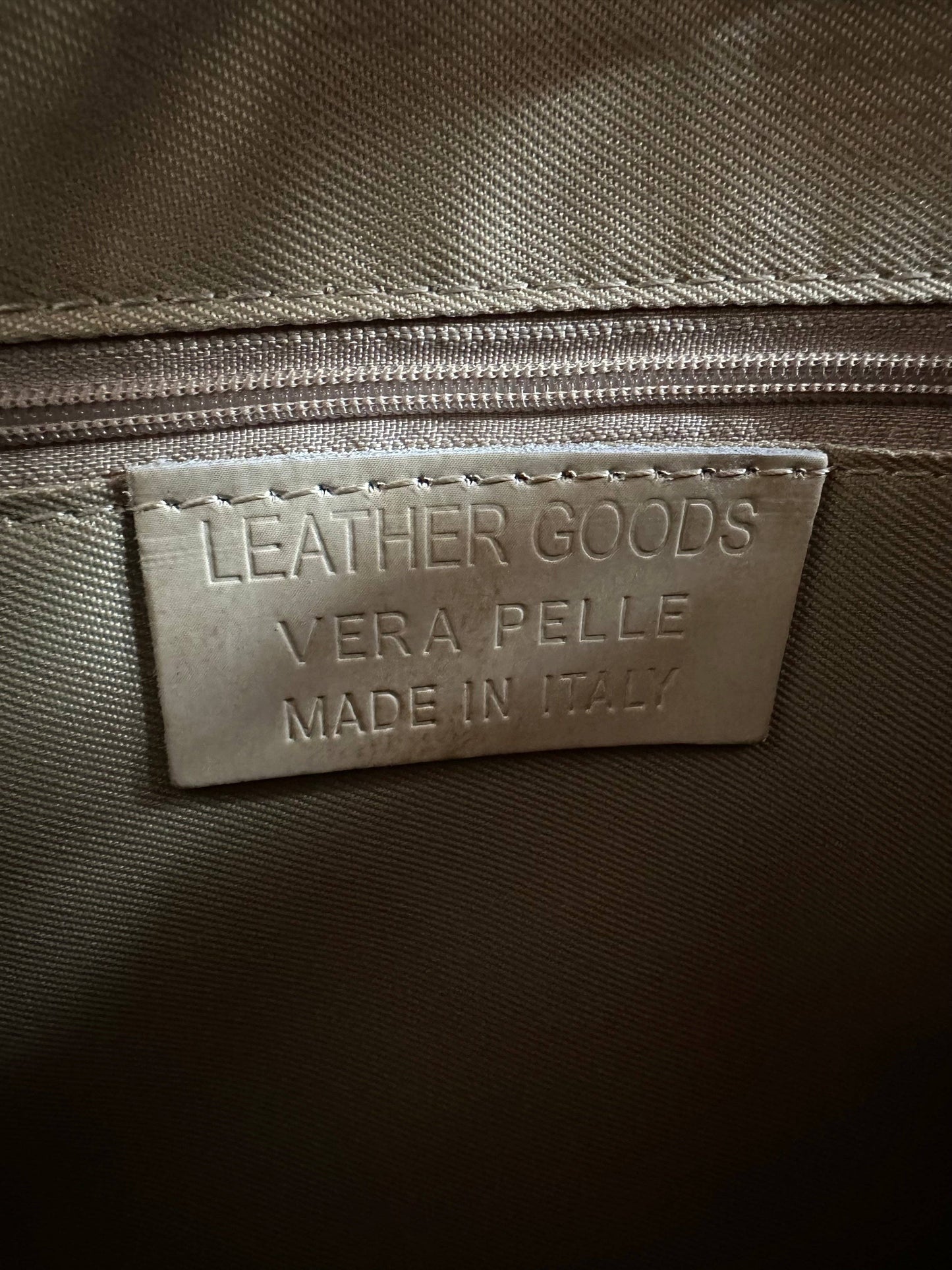 EMÍLIA LEATHER BEGE