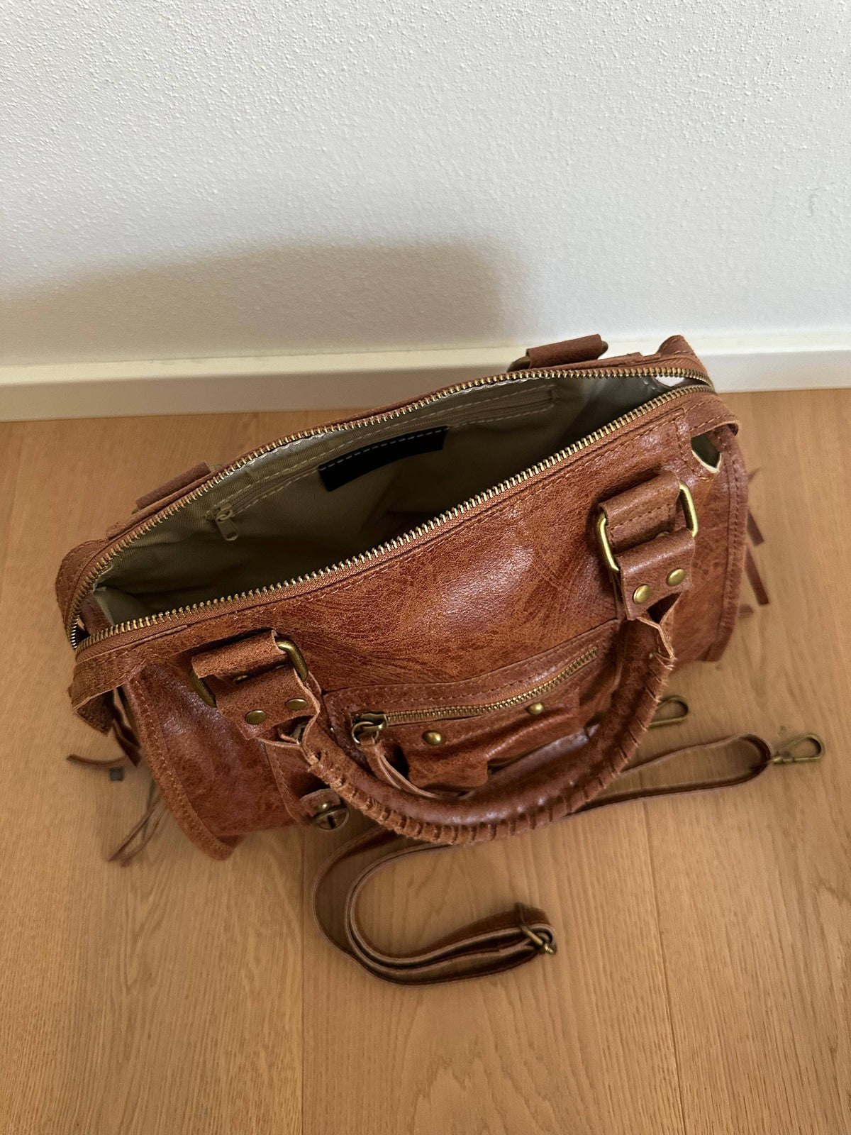 Bolsa média em couro legítimo CITY BAG: Preto