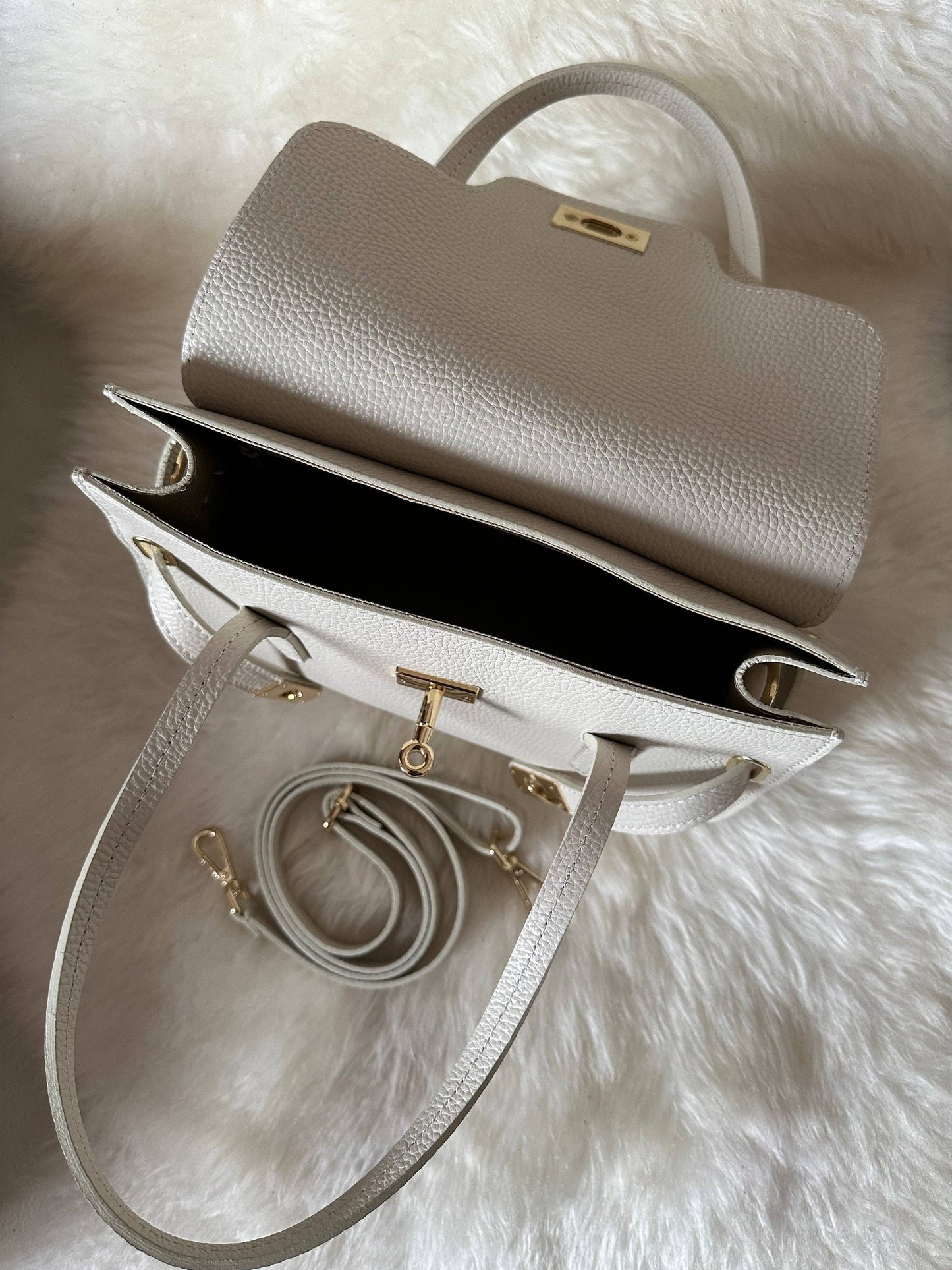 EMÍLIA LEATHER BEGE